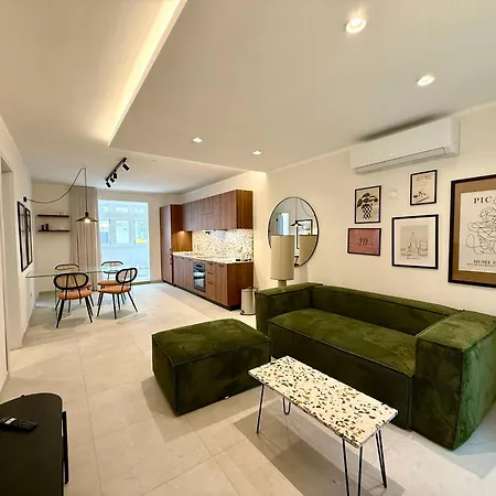 Apartment Juliet Residence, 2 , Your Away From In By Sf Homes *