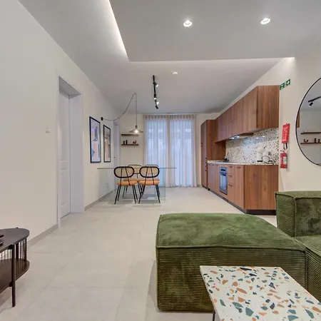 Apartment Juliet Residence, 2 , Your Away From In By Sf Homes