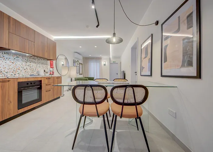 Apartament Juliet Residence, 2 , Your Away From In By Sf Homes Gzira