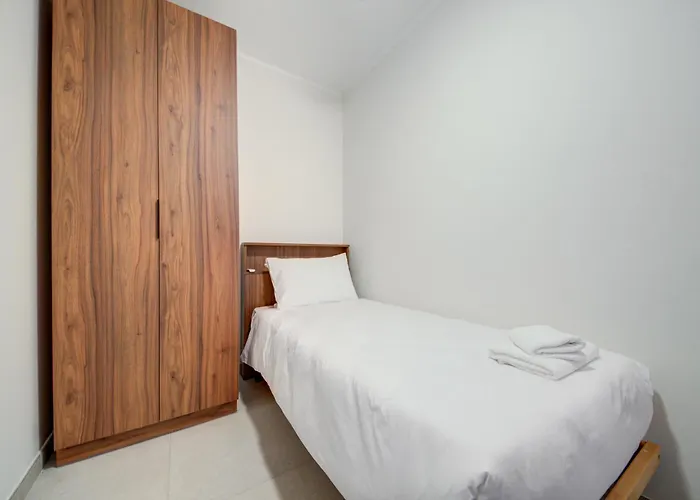 Juliet Residence, 2 , Your Away From In By Sf Homes *